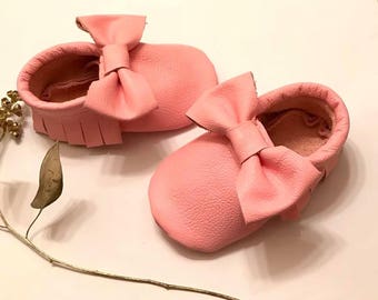 Baby Moccasins, Pink Leather Baby Moccasins shoes, Pink  Baby Booties, Pink Baby shoes, Baby Gift, Infant, Toddler shoes