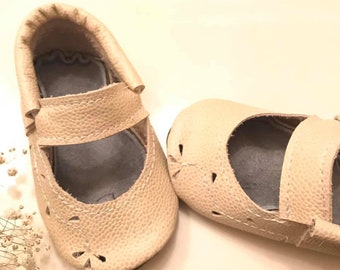Cream Leather Baby Moccasins, Mary Janes Moccasins ( with punch design) Cream Mary Janes baby shoes, Birthday shoes, Cream Baby shoes