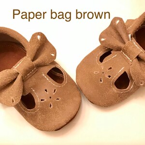 Bow Mary Janes, T-strap Bow Moccasins, Distressed Baby Moccasins Choose your color, Bow Moccasins, Soft Suede Sole shoes image 7