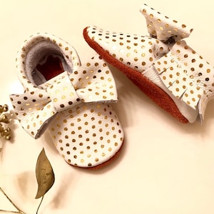 Baby Moccasins, Confetti Baby Moccasins, Gold Polka dots Baby Moccasins, Polka dots Moccasins, Soft Suede Sole