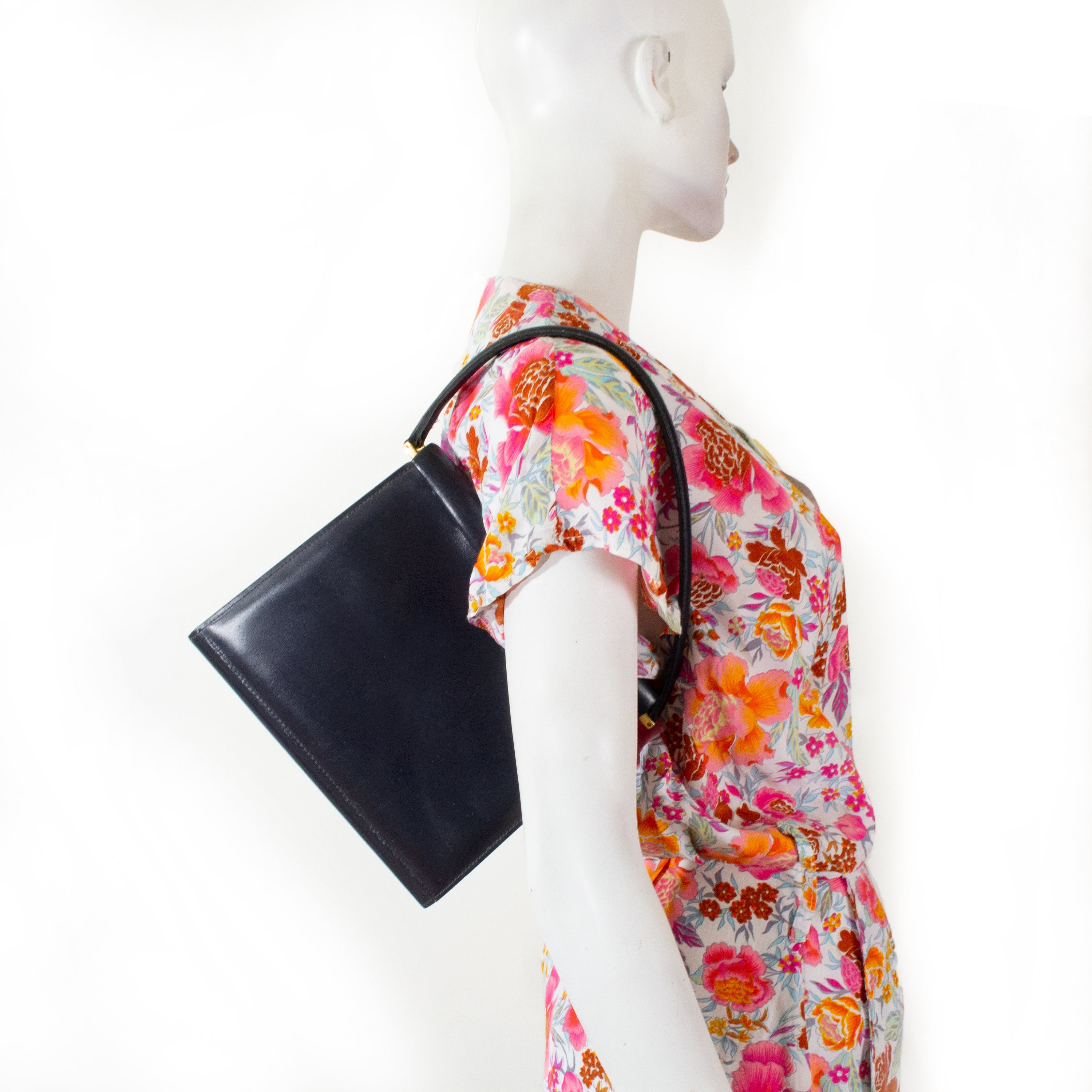 Large trapeze top handle bag sale