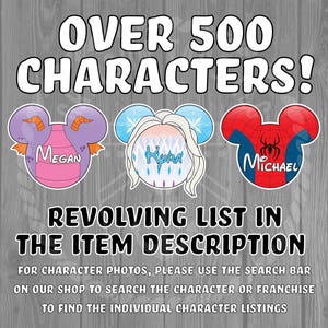 Puede incluir: Un letrero de madera con el texto "OVER 500 CHARACTERS!" y tres cabezas de personajes de dibujos animados con los nombres "Megan", "Kora" y "Michael". El letrero tambi&eacute;n dice "REVOLVING LIST IN THE ITEM DESCRIPTION" y "FOR CHARACTER PHOTOS, PLEASE USE THE SEARCH BAR ON OUR SHOP TO SEARCH THE CHARACTER OR FRANCHISE TO FIND THE INDIVIDUAL CHARACTER LISTINGS".