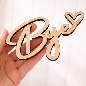 BLACK Wooden 'Love You, Bye' Sign - Above Door Hallway Sign - Natural Wood Entryway Lettering Bild 9