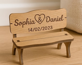 Personalised miniature wooden bench – engraved mini bench keepsake with names & date, 5th wedding anniversary gift, wedding couple present