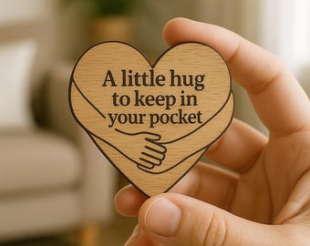 pocket hug token or keyring – wooden heart keepsake – thinking of you letterbox gift – pocket hugs for children – bereavement or grief gift