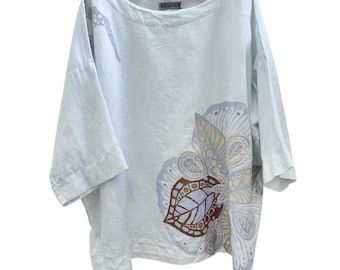 Vintage Linen Lagenlook Top With Printed Graphic