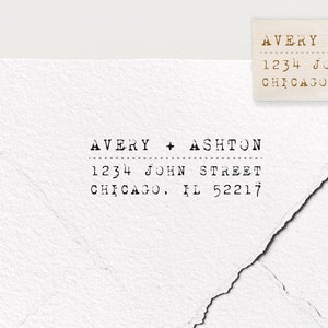 Adresstempel, aangepaste stempel, gepersonaliseerde stempel, gepersonaliseerd cadeau, rubberen stempel, zelfinktende stempel, logostempel, retouradres, typemachine