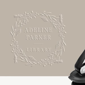 Embosseuse, gaufrage de livre, gaufrage de bibliothèque, gaufrage personnalisée, livres, bibliothèque personnelle, cadeau personnalisé, lecteur, gaufrage, gaufrage, ex libris