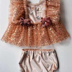 Sitter outfit, Baby Girl Outfit, Cake smash outfit, Sitter Props, Sitter Photo Prop, Girl Photo, Sitter Photography, 1st birthday outfit