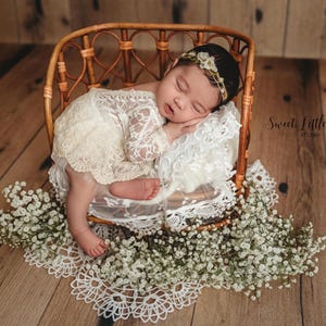Newborn Outfit, Newborn Romper, Newborn Girl Outfit, Newborn Photo Prop, Newborn Photography Prop, Newborn Lace Romper, Newborn Girl Romper