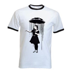 Banksy Nola Umbrella Girl Men&#39;s Ringer T-Shirt