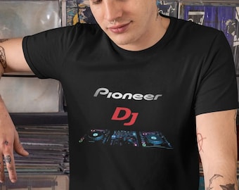 Pioneer PRO DJ 限定Tシャツ PIONEER PRO DJ' Men's T-Shirt | Spreadshirt