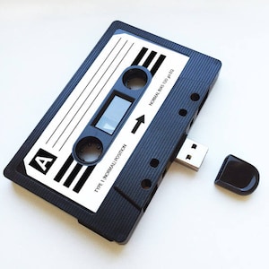 4GB/8GB/16GB USB Mixtape - Retro Personalised Gift - Loved One, Birthday, Wedding Present- Boyfriend, Girlfriend, Best friend- Flash Drive