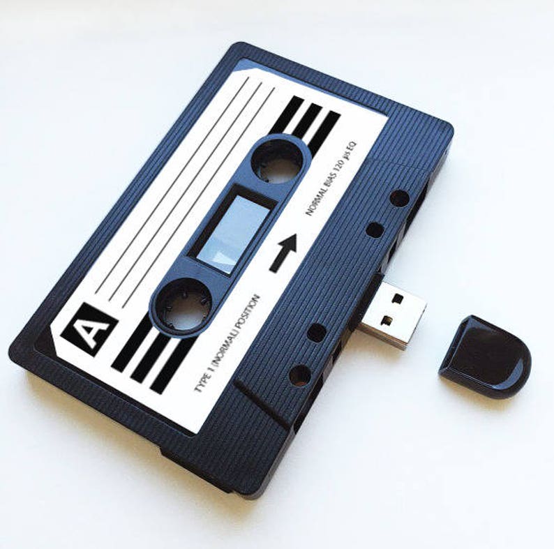 4GB/8GB/16GB USB Mixtape Retro Personalised Gift Loved One, Birthday, Wedding Present Boyfriend, Girlfriend, Best friend Flash Drive image 1