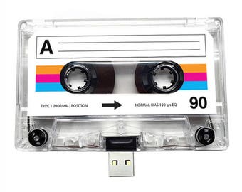 4GB/8GB/16GB USB Mix tape - Retro Personalised Gift -Valentines, Handmade, Birthday, Anniversary Present- Boyfriend, Girlfriend- Flash Drive