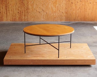 Paul McCobb Planner Group n° 580 - Table ronde en fer