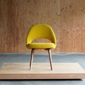 Vintage Eero Saarinen Side Chair by Knoll