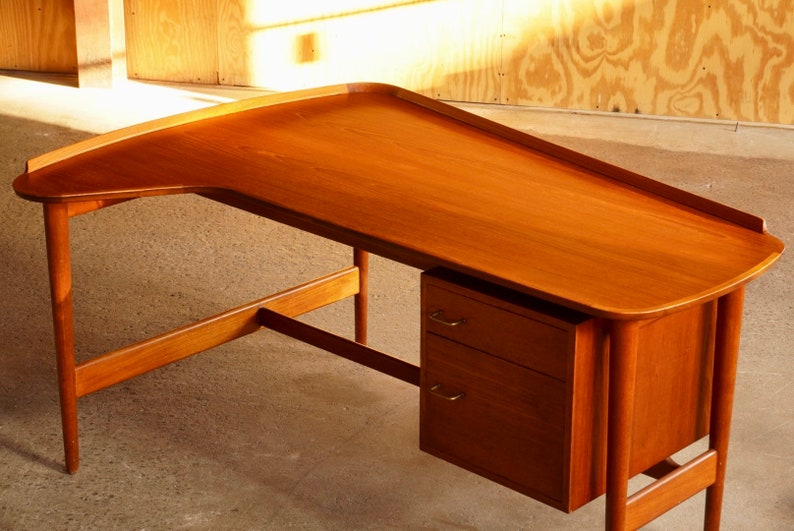 Arne Vodder Bovirke BO85 Teak Desk image 6