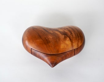 Dean Santner Wood Heart Jewelry / Trinket Box
