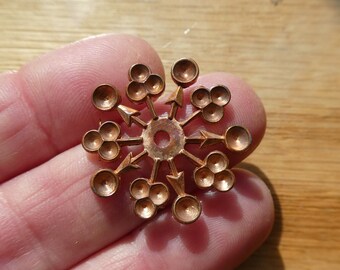 Vintage copper plated findings.  Snowflake or flower , copper plated  27mm x 27mm  F-103