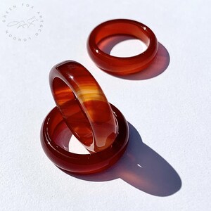 Solis - Nederland | Natural Quartz Red Carnelian Stone Band - Glans Afwerking | Comfort Fit Ring - 6 MM