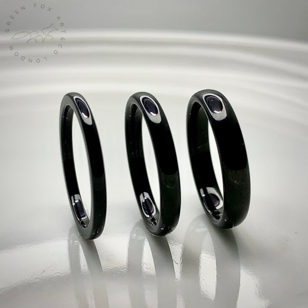 Eva | Minimalistischer schwarzer Ring aus Keramik mit Glanzfinish | Stapelband – 2 mm / 3 mm / 4 mm