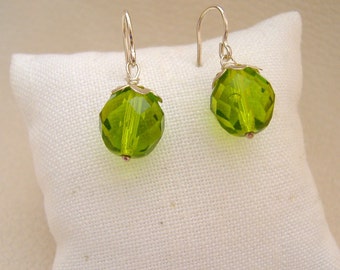 Autumn earrings with green glass