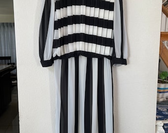 Vintage black and white striped mock neck 1940s style pleated front dress