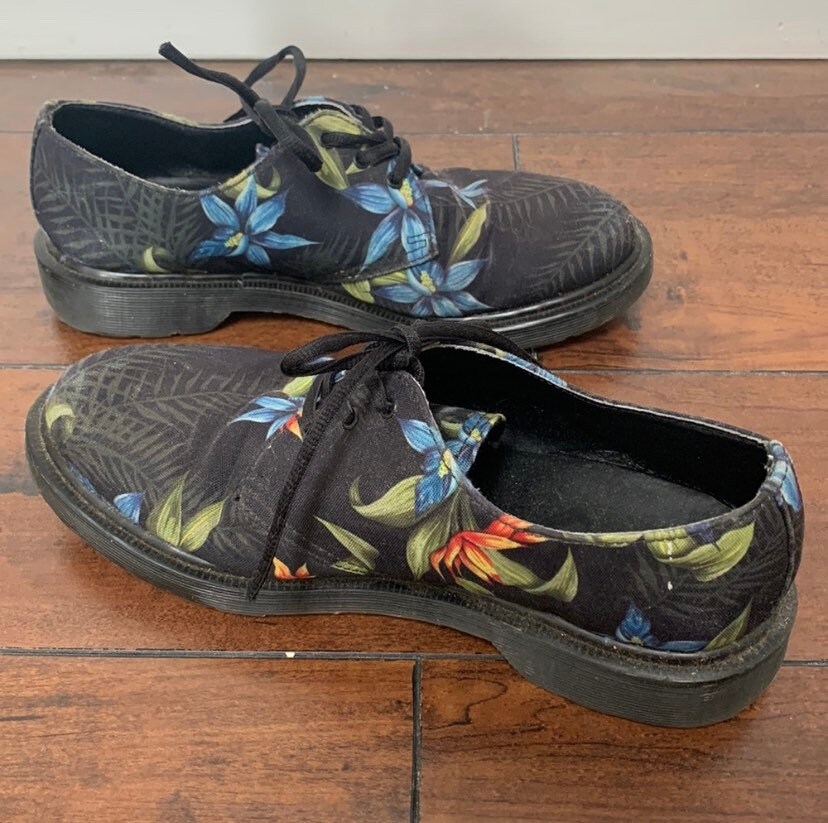 Dr. Martens Lady's Size 5 Black Shoes | eBay