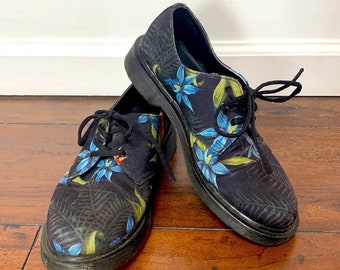 Dr. Martens “Lester” Floral Print Black Shoe // Men’s US Size 7