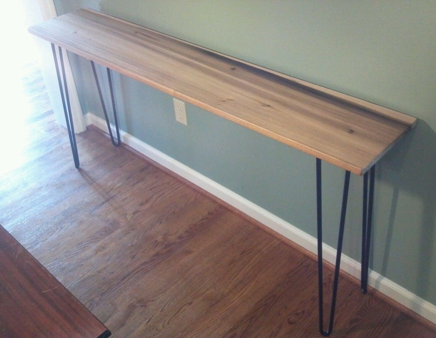 Beautiful weathered grey poplar console table sofa table with black hairpin legs Beautiful weathered grey poplar console table sofa table with black hairpin legs