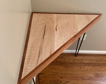 Triangle corner desk table Figured Maple and Cherry -  Black hairpin legs