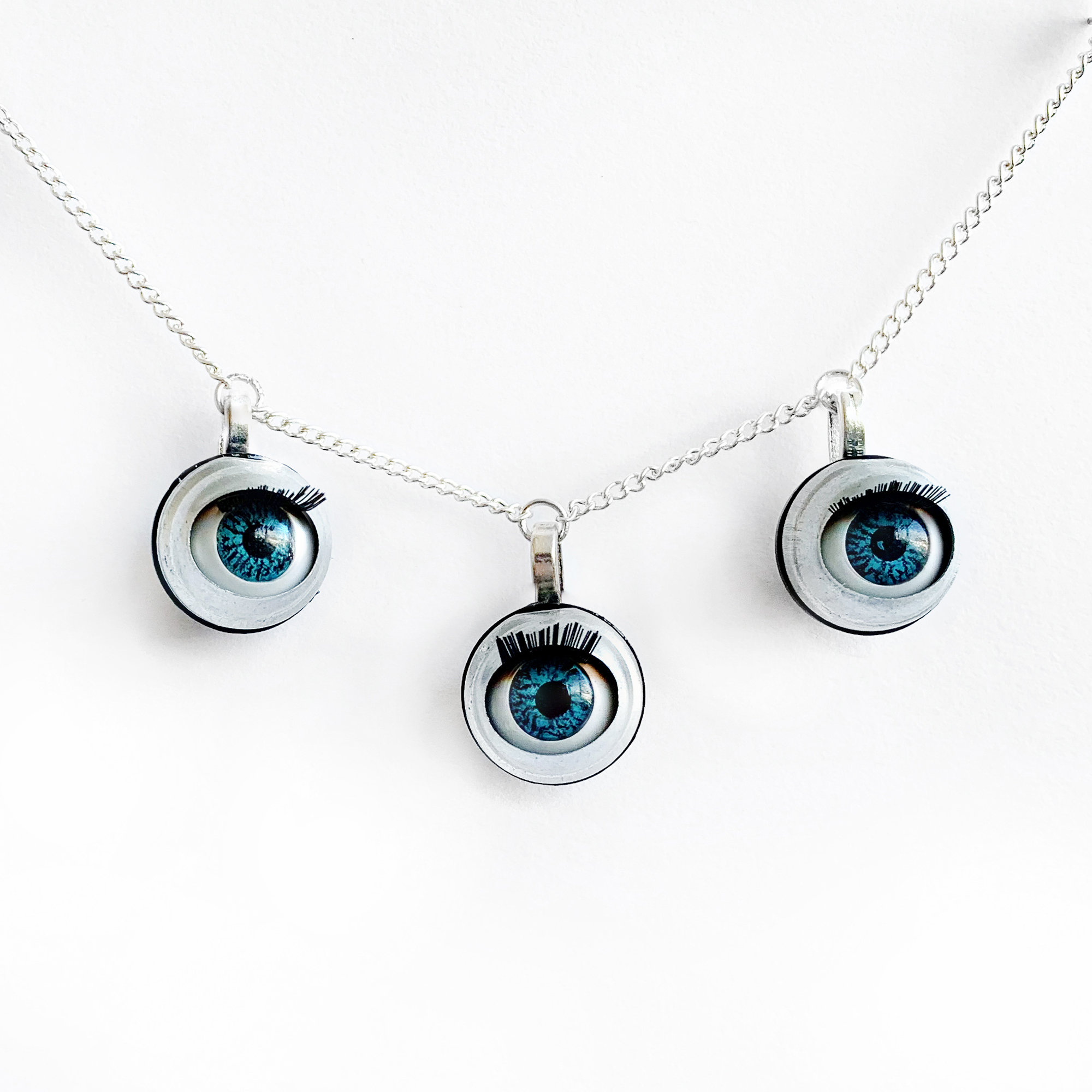 Oddity Necklace Eyeball Necklace Blinking Doll Eye Necklace Etsy UK