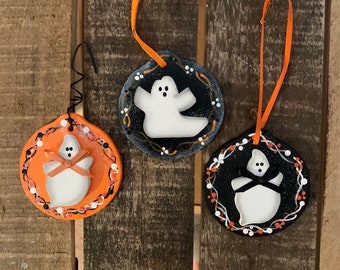 Three Round Hand Painted Halloween Ornaments - Halloween Gift Bag Tag - Ghost Tag - Ghost Ornament - Halloween Decorations