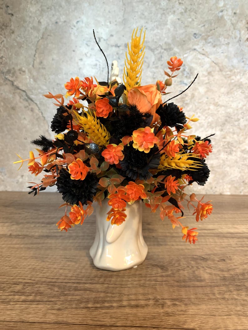 Ceramic Ghost Halloween Floral Arrangement - Handmade Spooky Decor - Etsy