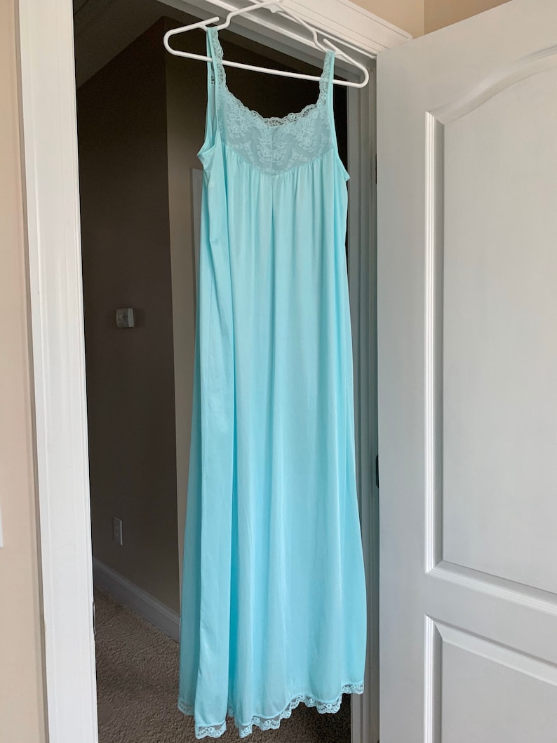 Vintage Texsheen Lingerie Light Turquoise Full Length Peignoir Set Size Small Wedding NightGown and Robe Set Wedding Photos Lingerie image 9