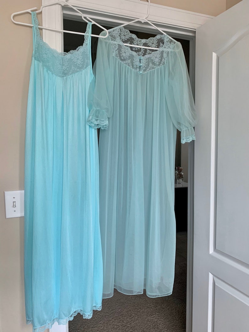 Vintage Texsheen Lingerie Light Turquoise Full Length Peignoir Set Size Small Wedding NightGown and Robe Set Wedding Photos Lingerie image 1