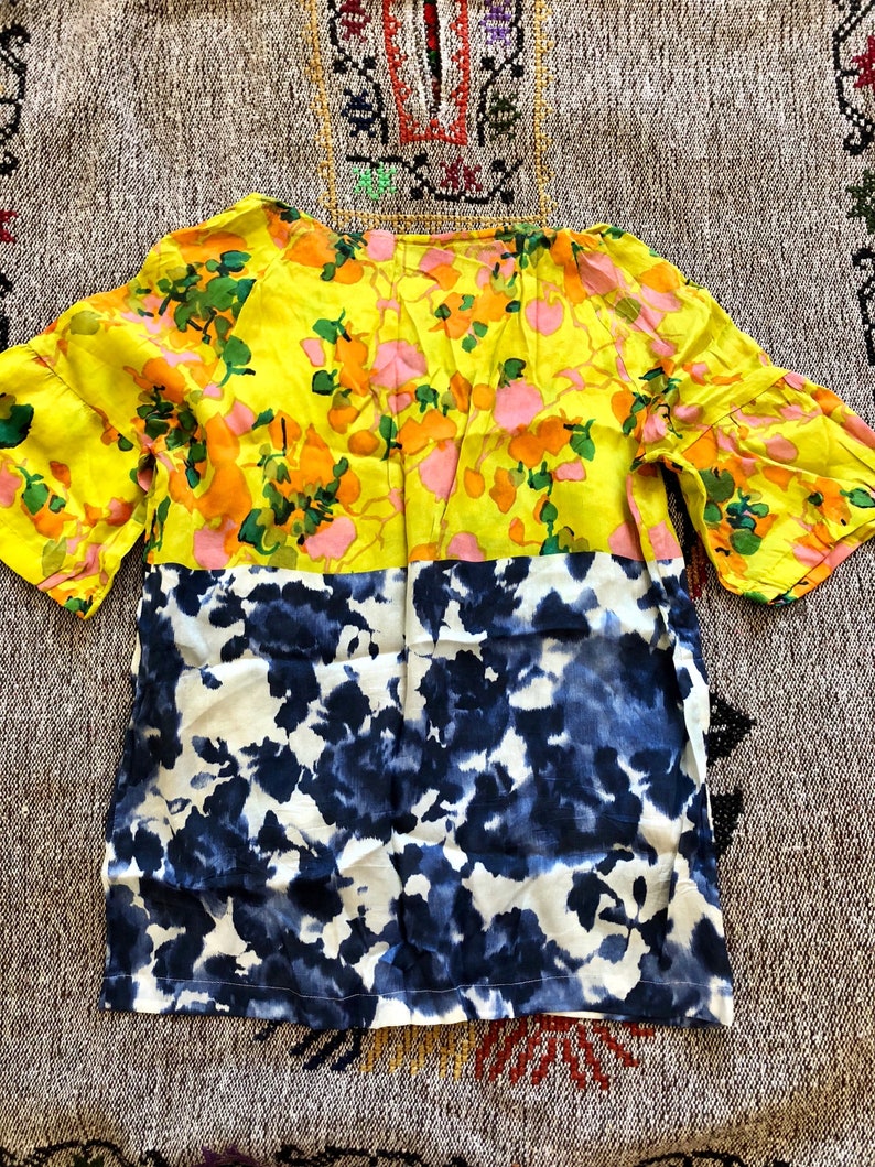 Dries Van Noten beautiful & colorful silk top, 2 different floral patterns screen printed / xsmall small image 8