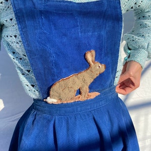 1940s 1950s handmade blue corduroy pinafore dress, rabbit chenille patch on bib / extra small image 9