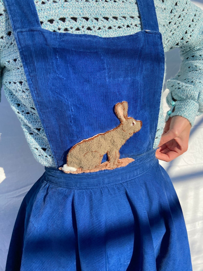 1940s 1950s handmade blue corduroy pinafore dress, rabbit chenille patch on bib / extra small image 9