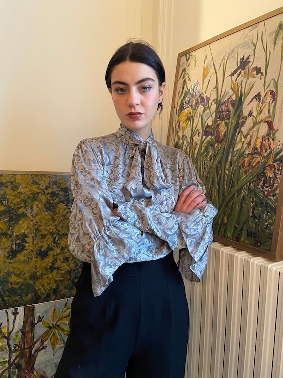 Retro Size Medium Long Sleeve Pullover Black and Blue Abstract Print Professional Top Vintage 80/'s High Neck Chiffon Secretary Blouse
