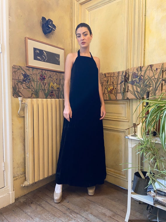 Black crushed velvet dress hot sale