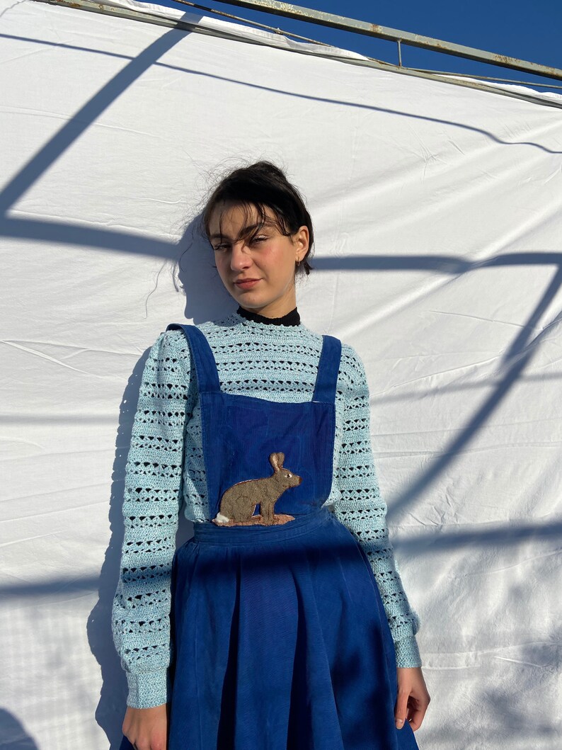 1940s 1950s handmade blue corduroy pinafore dress, rabbit chenille patch on bib / extra small image 6