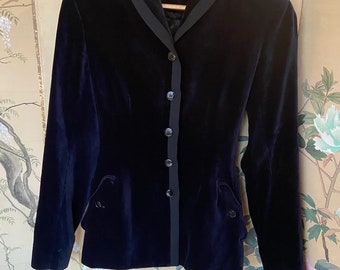 documented AW 1989 Alaïa blazer, navy velvet and black gros grain ribbon, side buttoned pockets