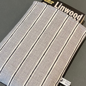 Grey Stripy book Sleeve, book sleeve, padded fabric book sleeve, book cover, book protector, book lovers gift, bookgift.