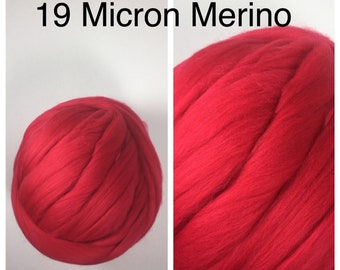 Destash 16 Micron Merino wool Roving Luxury Fiber for felters and spinner Hydrangea