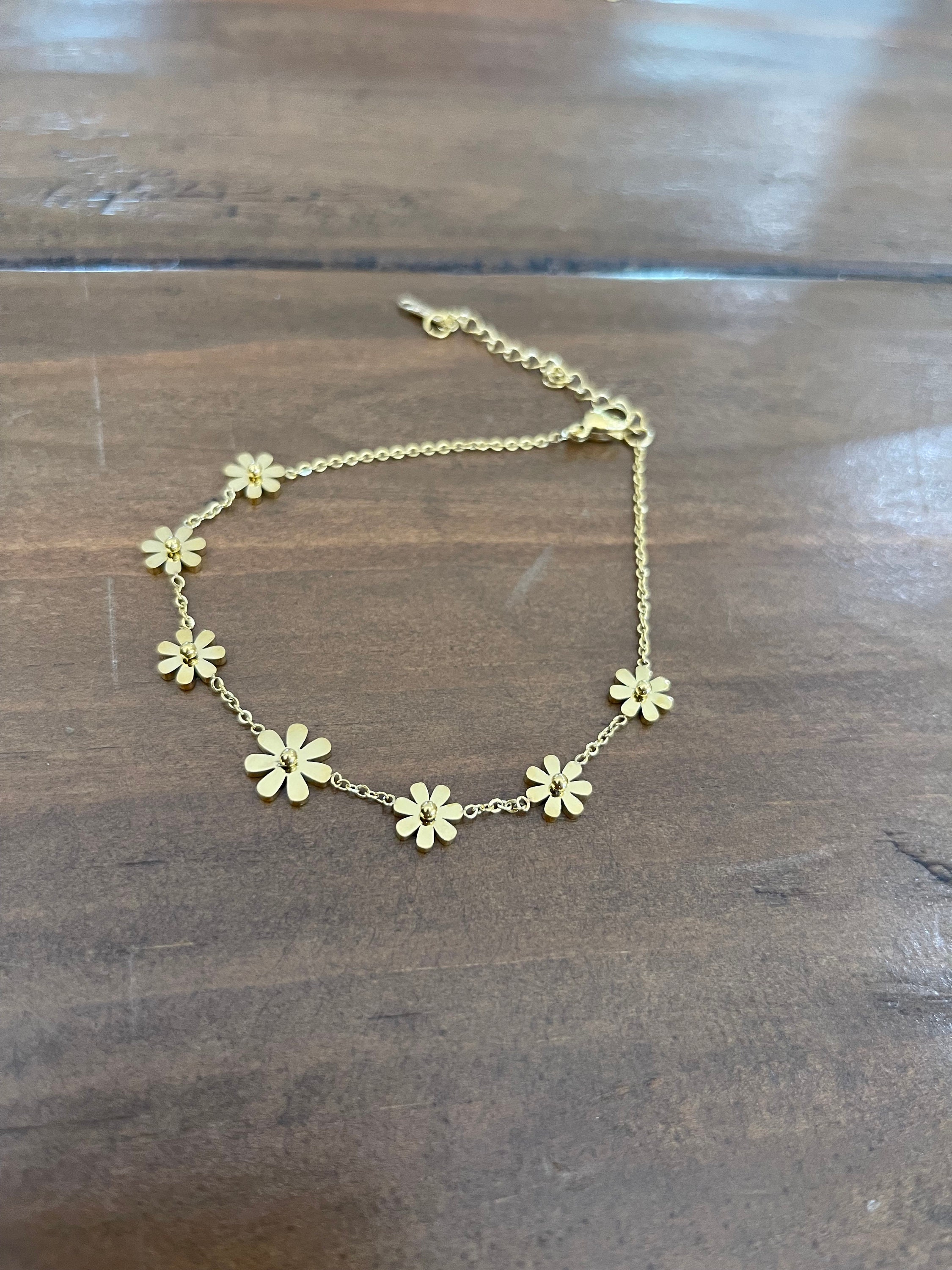Daisy ankle best sale bracelet