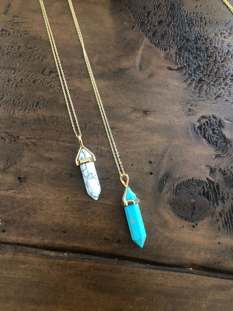 turquoise/howlite gemstone pointed pendant necklace. image 1