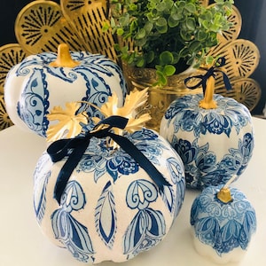 ART DECO PUMPKIN, Blue White, Thanksgiving Decor, Chinoiserie Chic, Fall Decor