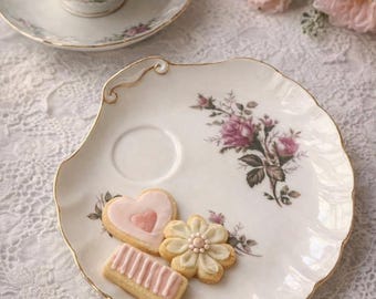 Vintage Moss Rose handled sandwich plate – 8" porcelain – gold trim